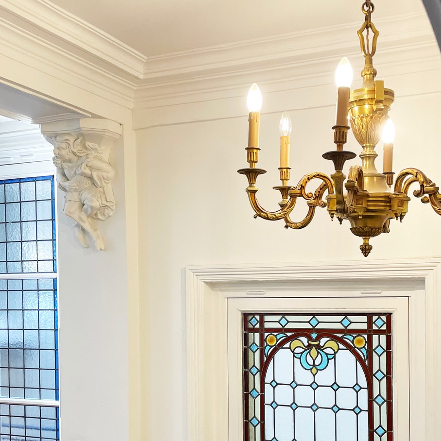 une-fenetre-a-paris-fenetre-sur-mesure-vitraux-fasst-2