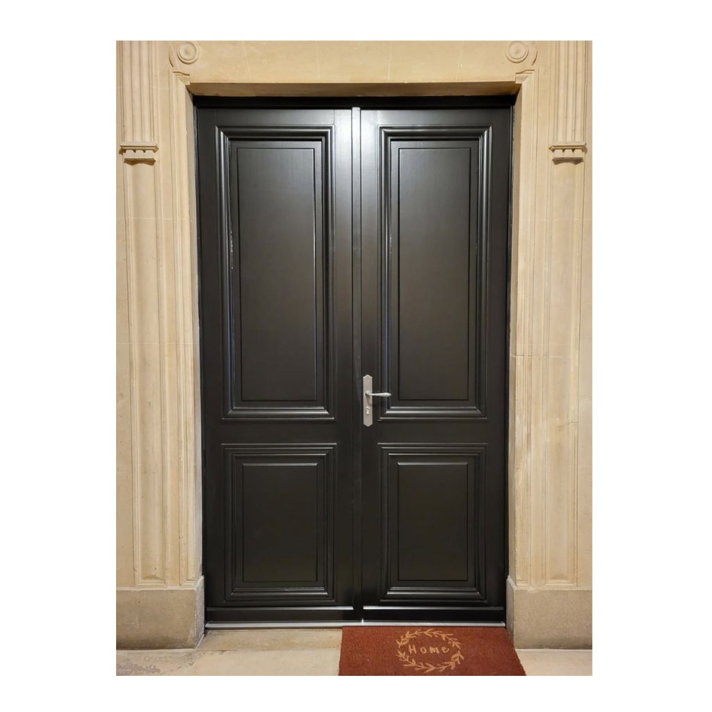 une-fenetre-a-paris-porte-pleine-noire
